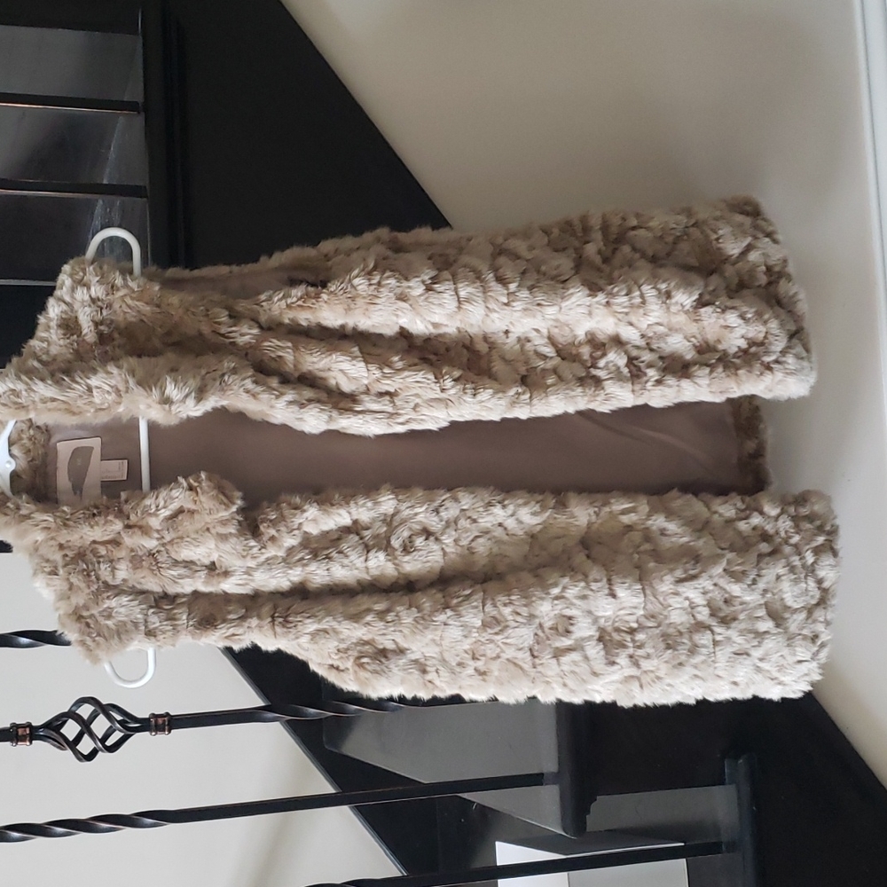 Faux fur vest